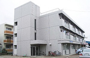メイゾン栄